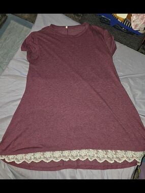 Women's Maroon Lace-Hem T-shirt Dress
